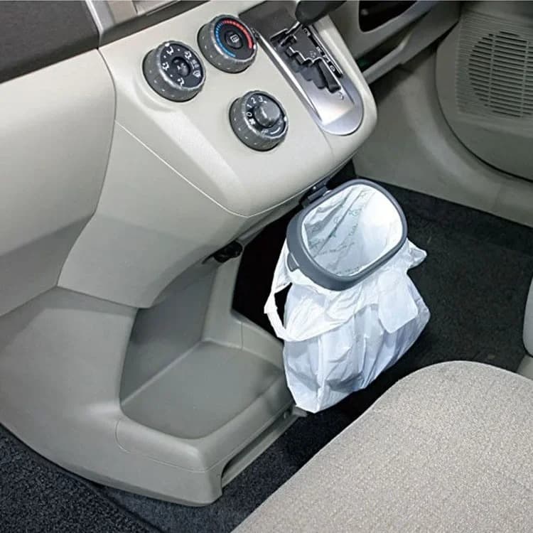CleanRide Pro mounted in car